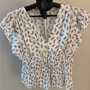 Scoop NYC Women’s Black and White Floral Blouse Medium